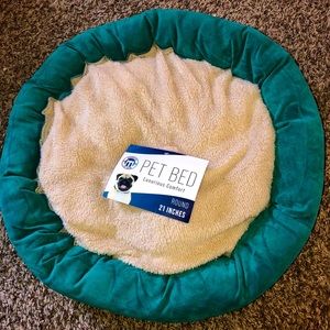 Brooklyn Pet Gear Pet Bed Luxurious Comfort